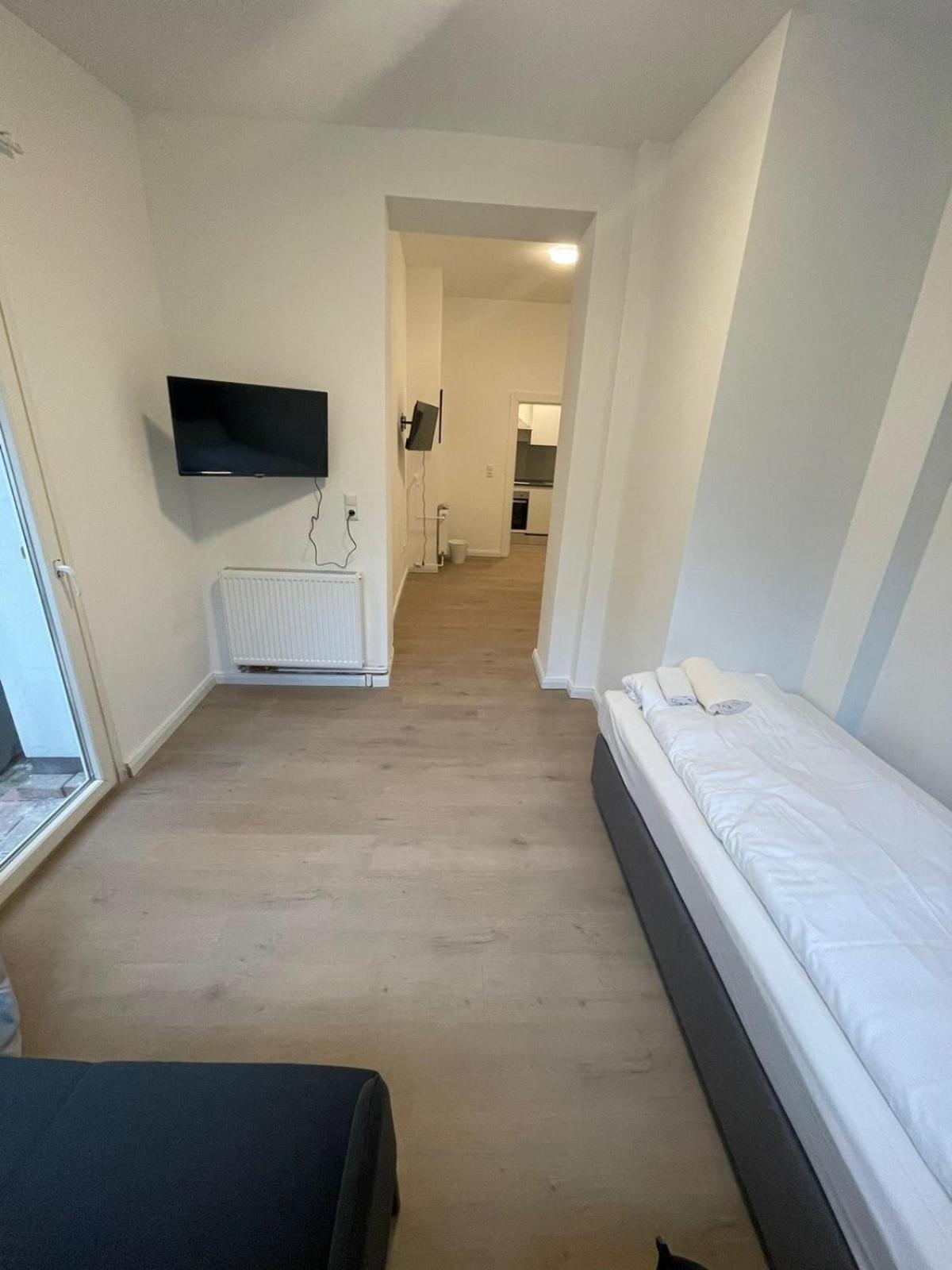 Zentral Gelegene Erdgeschoss-wohnungen Mit Bequemer Erreichbarkeit Apartment *